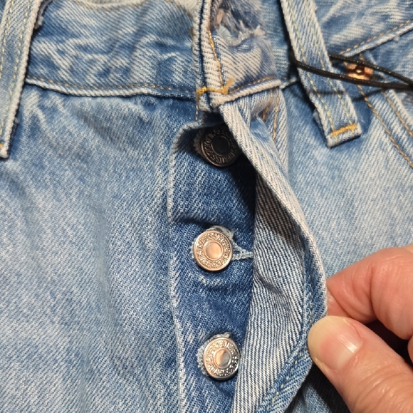 Levi's Original 501 Button Fly Ladies Size 29 Light Wash Denim Jeans - NEW - Picture 15 of 15